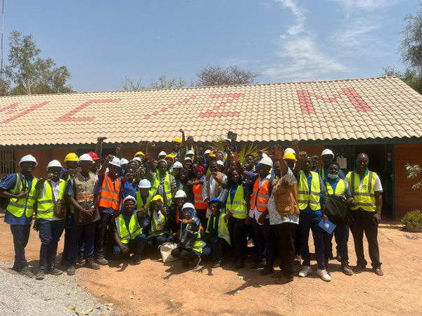 Sortie p&eacute;dagogique des &eacute;tudiants du club de genie civil de l'ESUP-J &agrave; ZI Materiaux